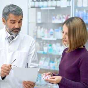 Vous avez tardé à aller chercher vos médicaments ? Découvrez combien de temps est valable une ordonnance ?