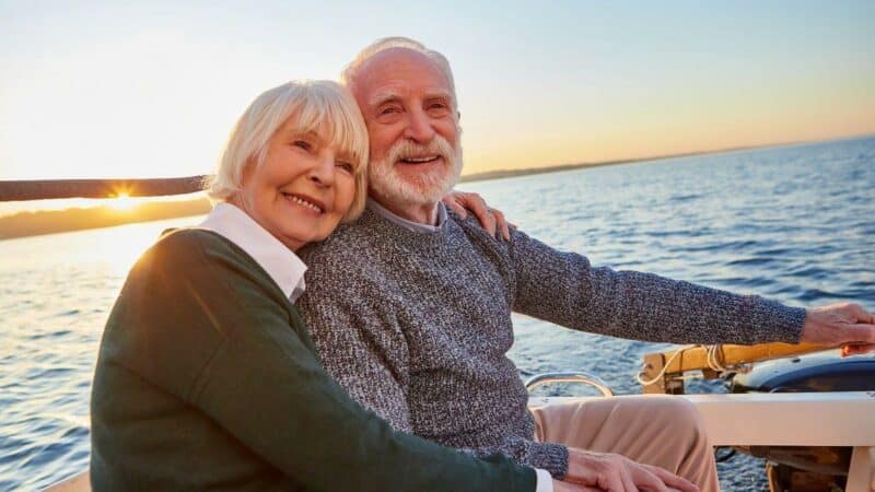 Rencontres entre seniors : quelles appli utiliser ?