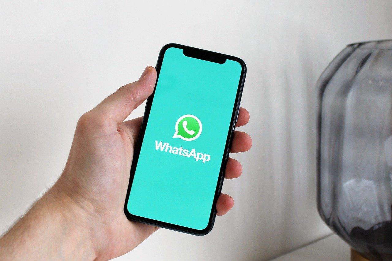 WhatsApp : Comment créer un groupe pour discuter entre amis, en famille ou avec des collègues ?