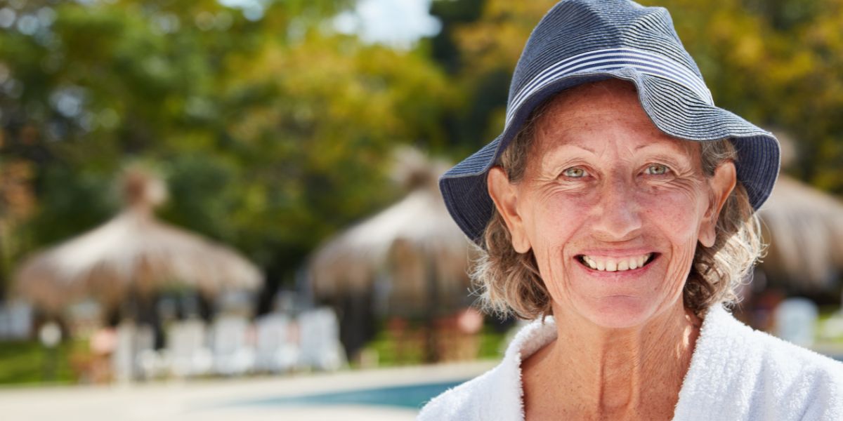 Claire (65 ans) : « Je suis partie seule en vacances à 65 ans ! Une décision libératrice ! »