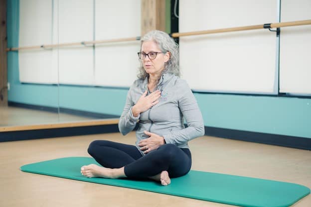 Comment utiliser le mouvement de pleine conscience pour réduire le stress