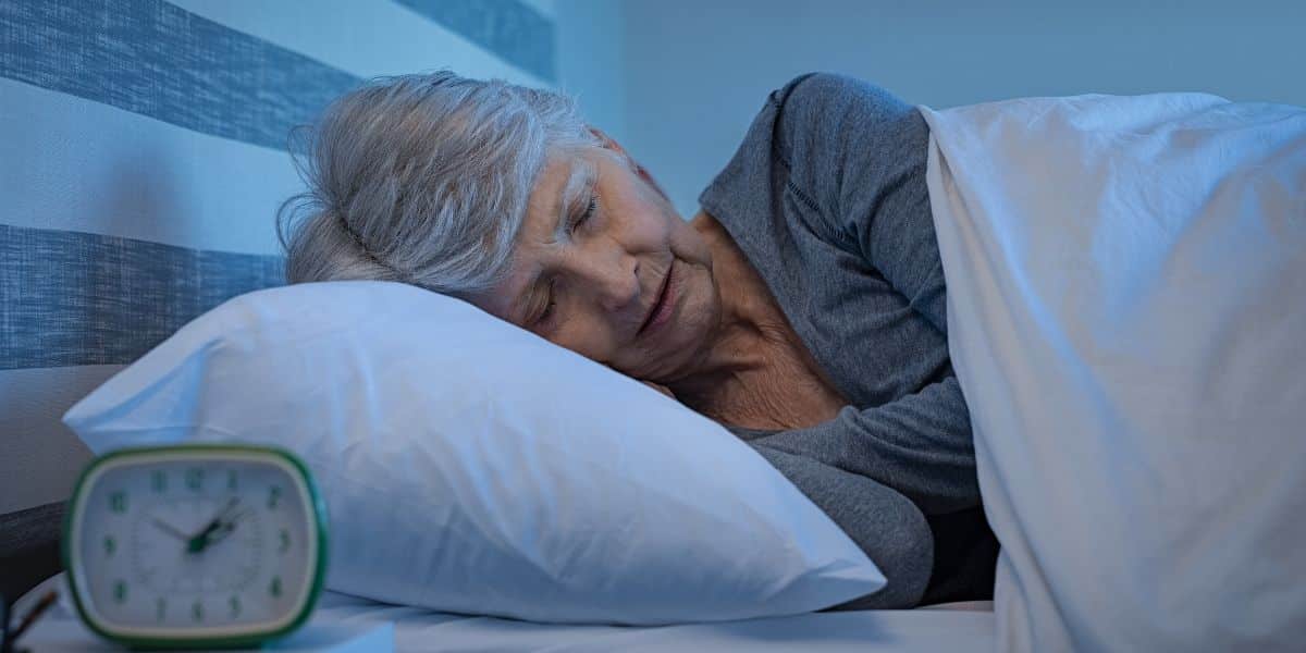 Le sommeil des personnes âgées : un indicateur important de mortalité