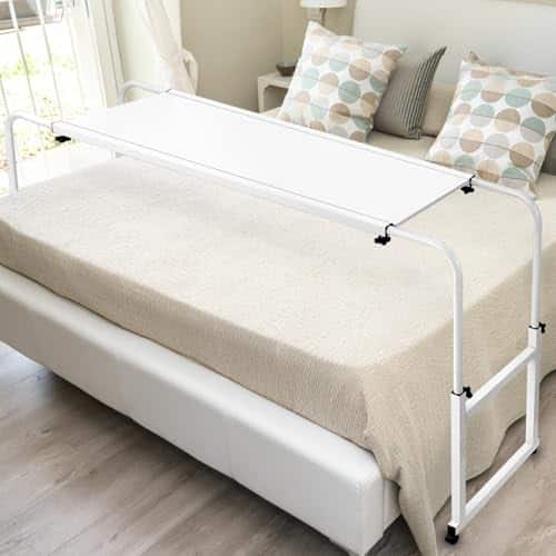 QWORK® Table de lit réglable en Hauteur et en Largeur sur roulettes, Table roulante idéale pour la Maison et Le Bureau, multifonctionnelle comme Table d'appoint, Table de lit, Bureau